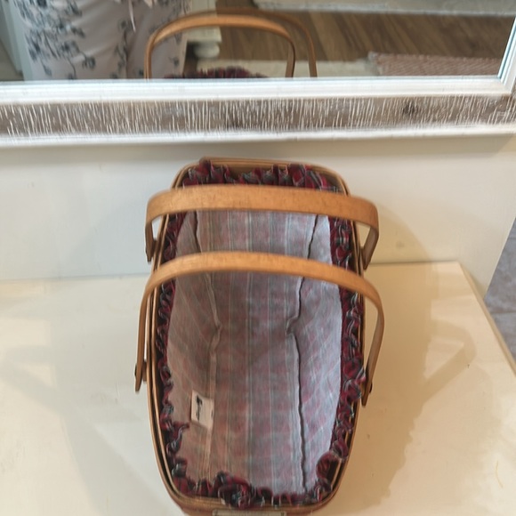 Longaberger 1991 Christmas Collection Yuletide Tradition Basket& red plaid liner - Picture 9 of 9